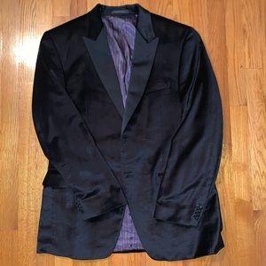 Black blazer jacket.